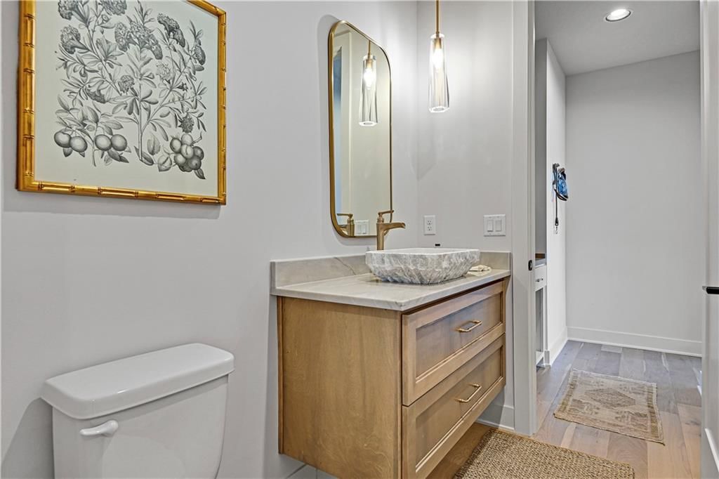 9401 Edgemere Drive — photo 42