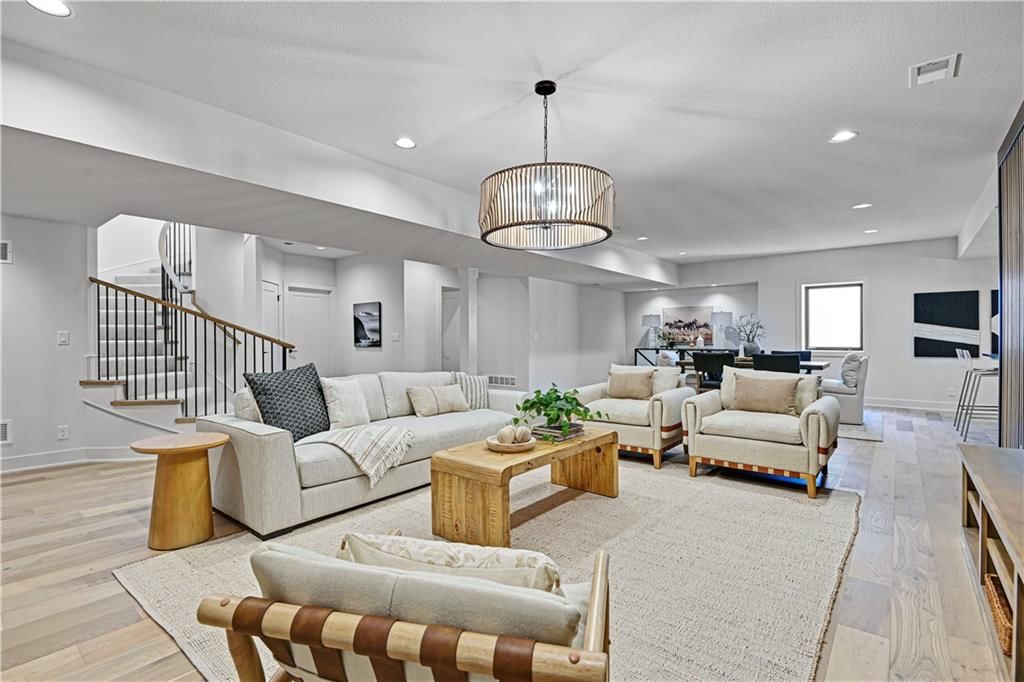 9401 Edgemere Drive — photo 45