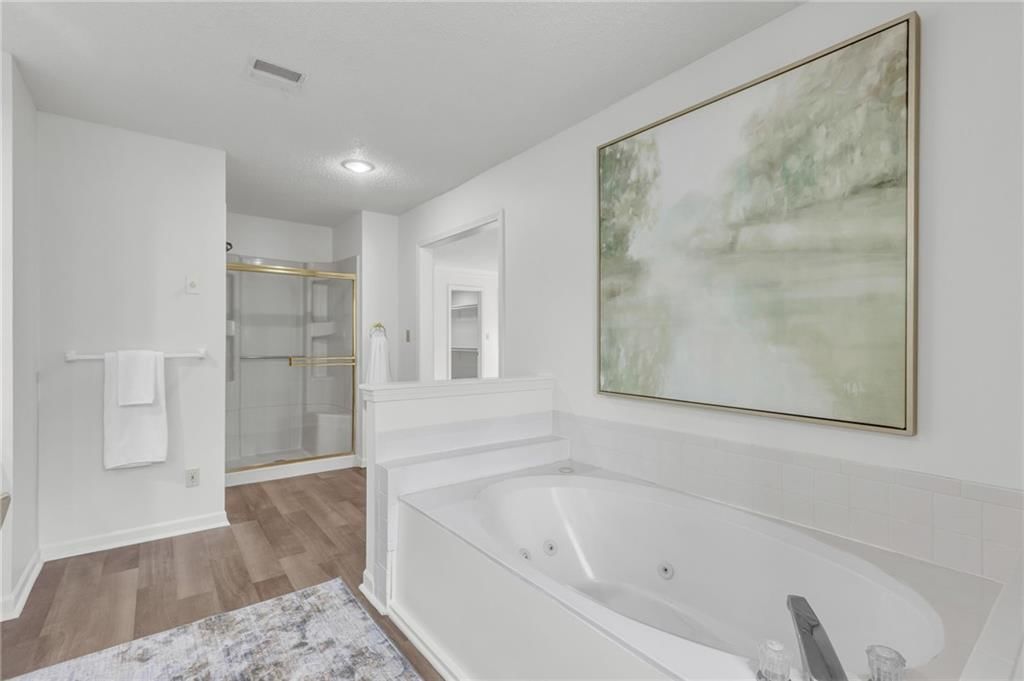 12111 Melrose Street — photo 26