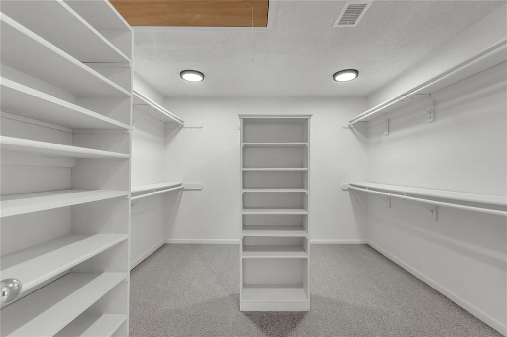 12111 Melrose Street — photo 27