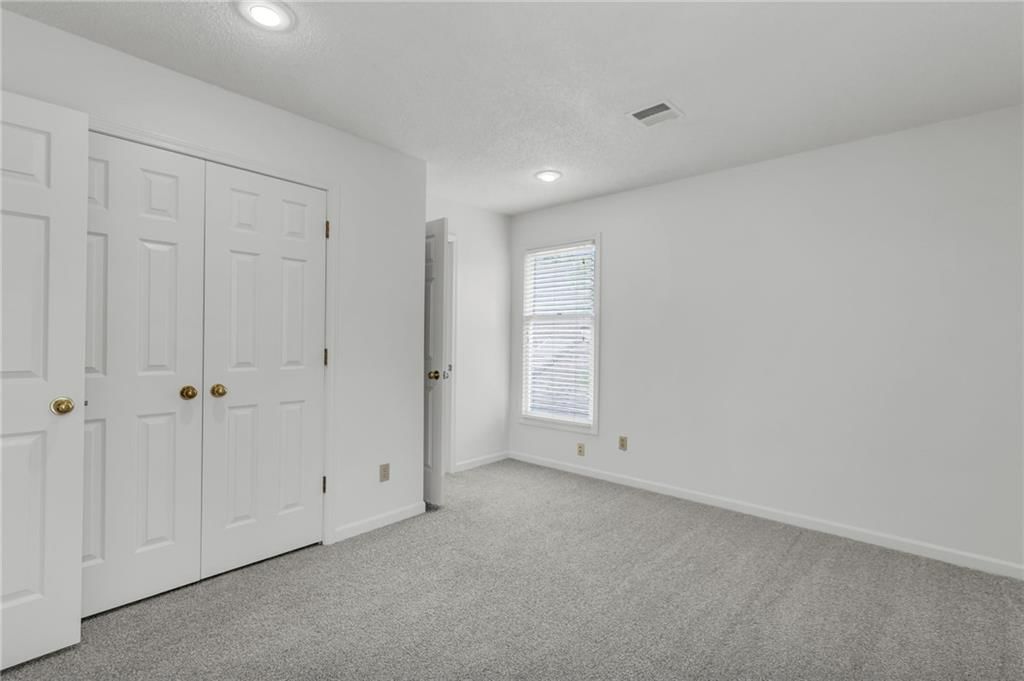 12111 Melrose Street — photo 34