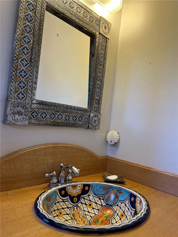 209 S Holbrook Street — photo 43