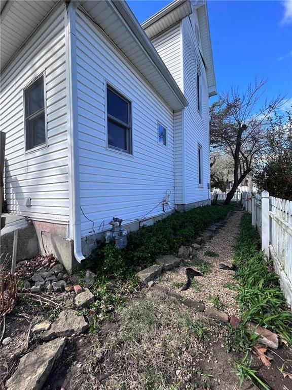 209 S Holbrook Street — photo 48
