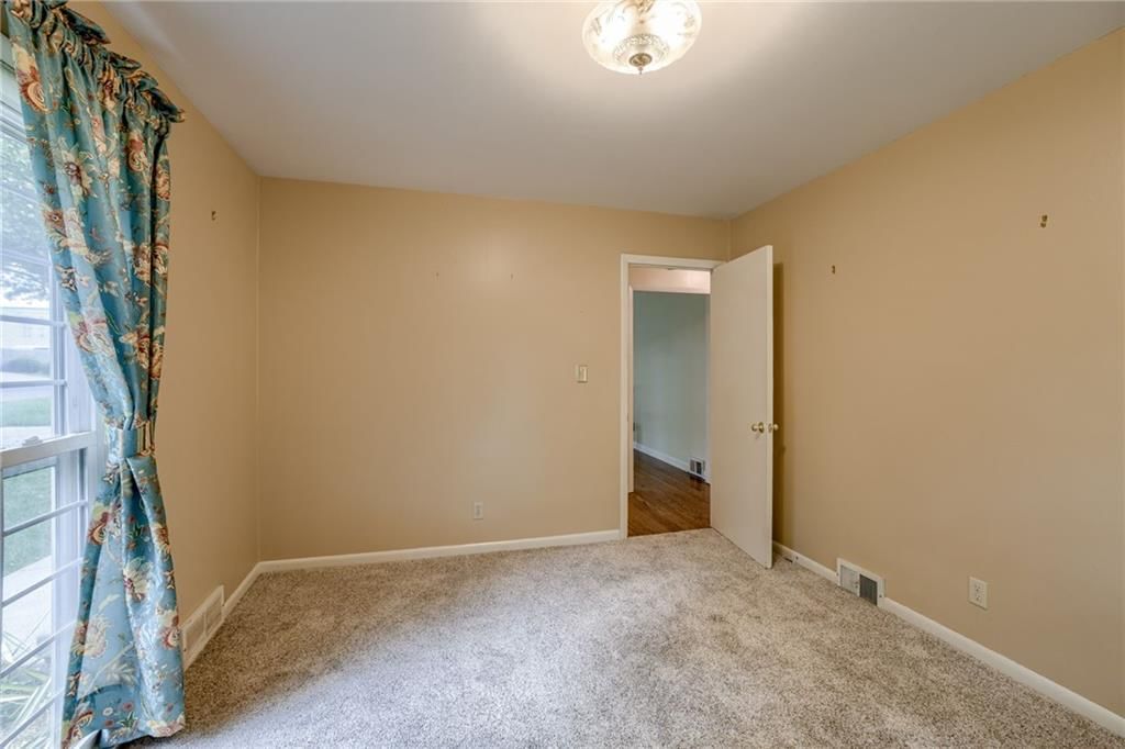 6916 W 77th Terrace — photo 14