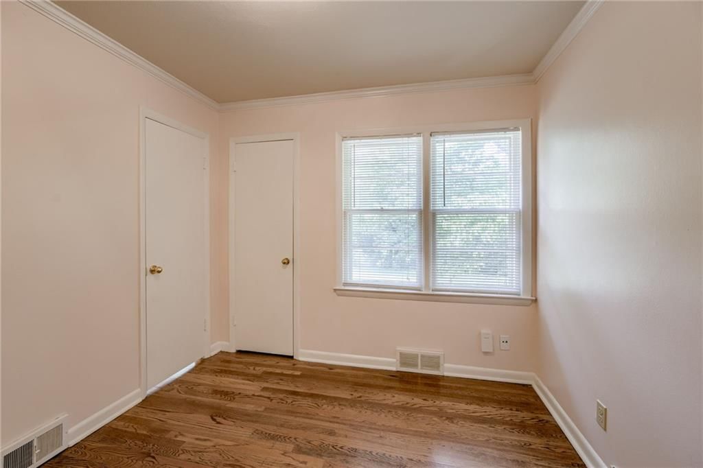 6916 W 77th Terrace — photo 16