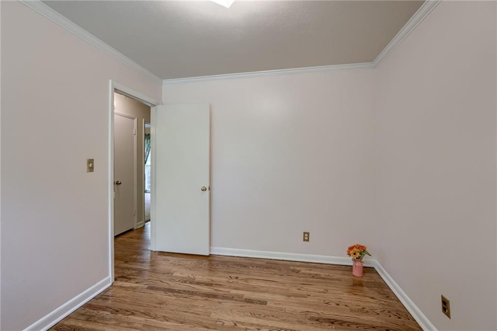 6916 W 77th Terrace — photo 17