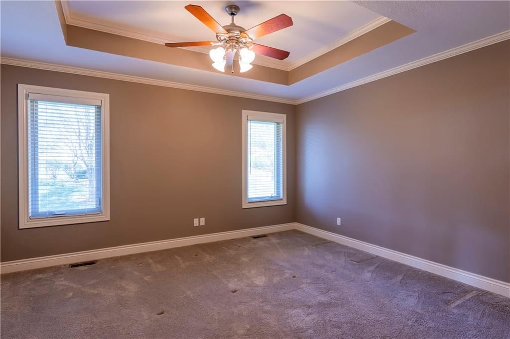 2100 SW Village Hall Road — photo 16