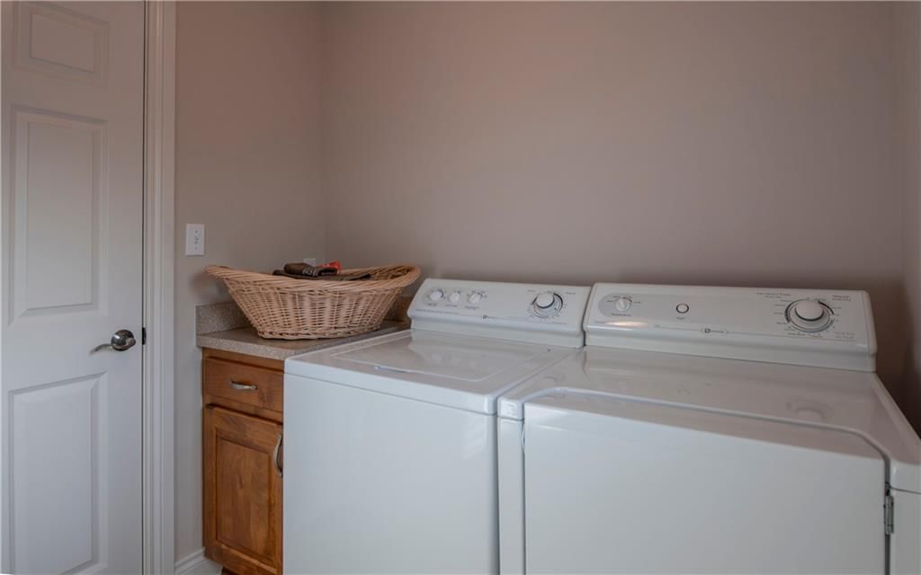 2100 SW Village Hall Road — photo 23