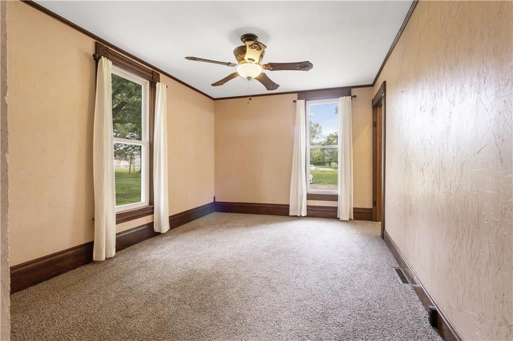 302 Pearl Street — photo 9