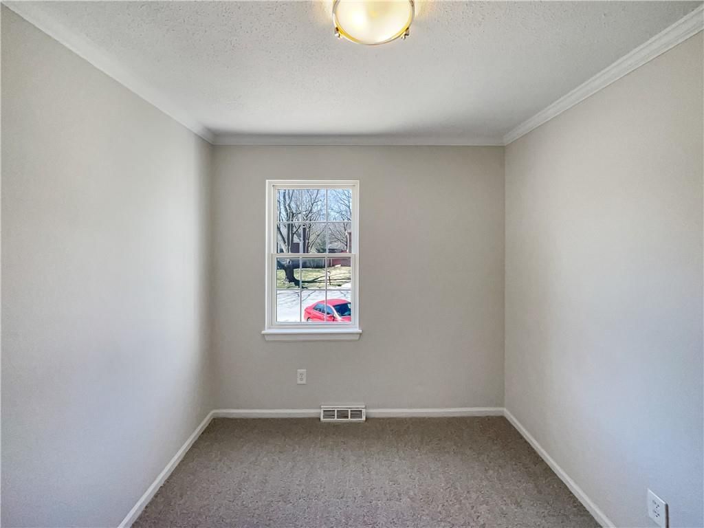1005 Kingsridge Drive — photo 16