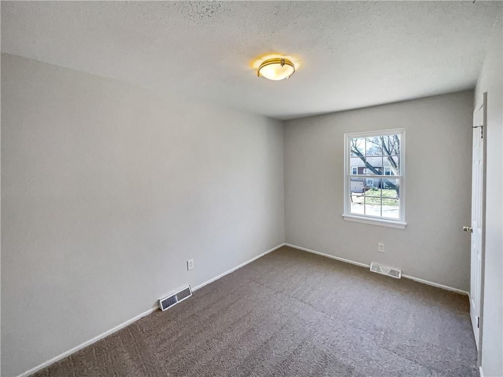 1005 Kingsridge Drive — photo 19