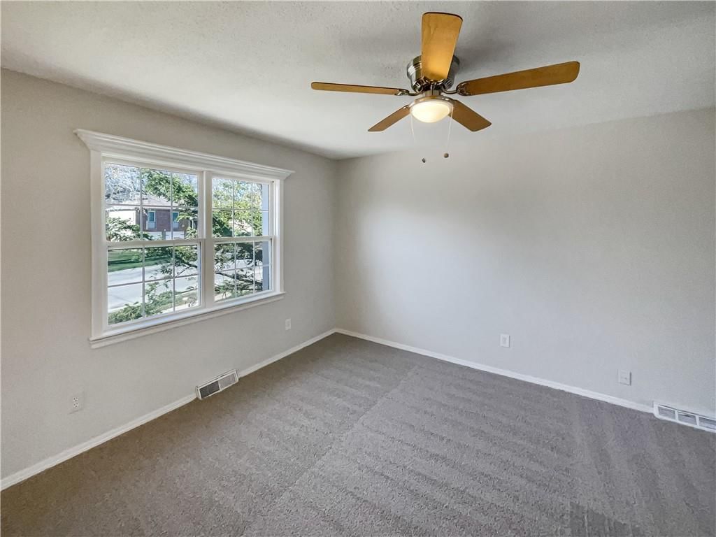 1005 Kingsridge Drive — photo 10