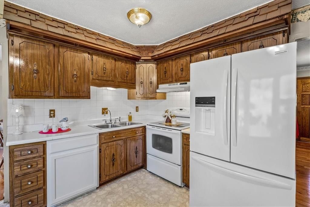 6717 Eastside Drive — photo 10