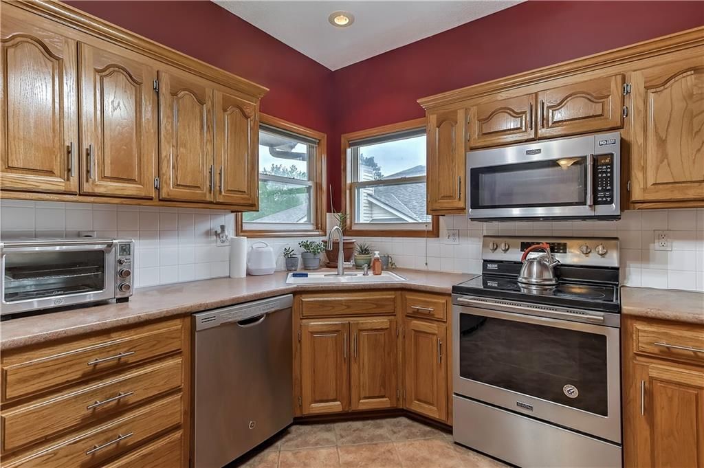 2015 NE Avanti Court — photo 11