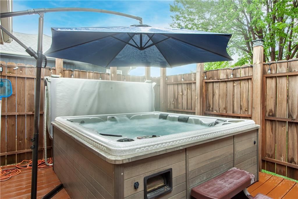 2015 NE Avanti Court — photo 15