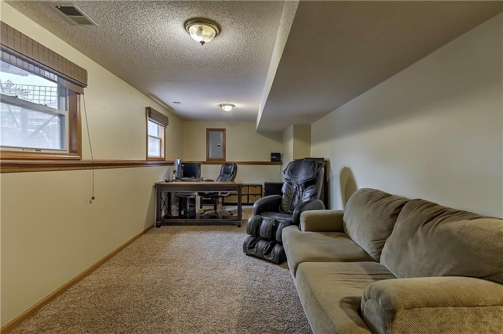 2015 NE Avanti Court — photo 28