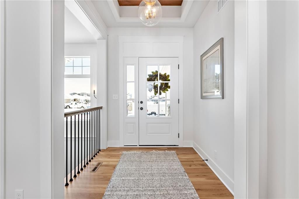 20287 Barker Street — photo 3