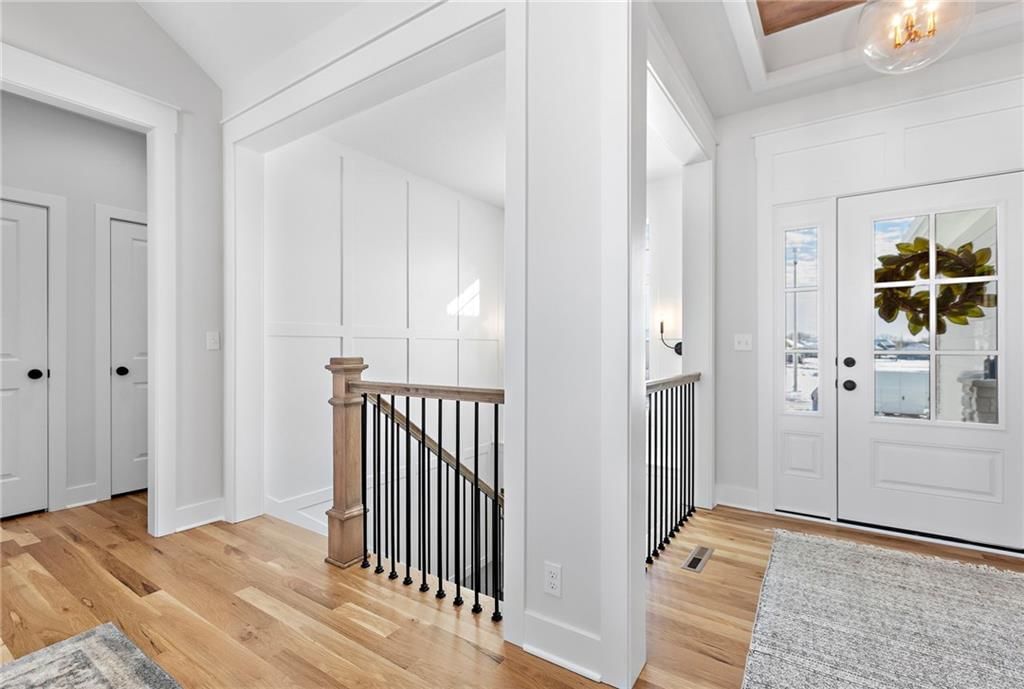 20287 Barker Street — photo 4