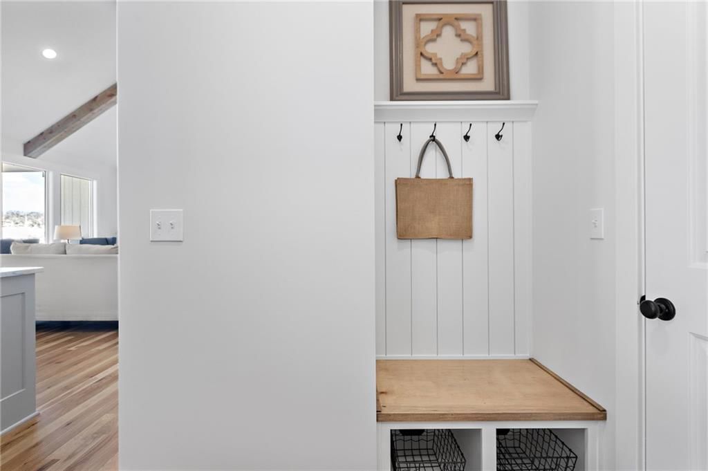 20287 Barker Street — photo 31