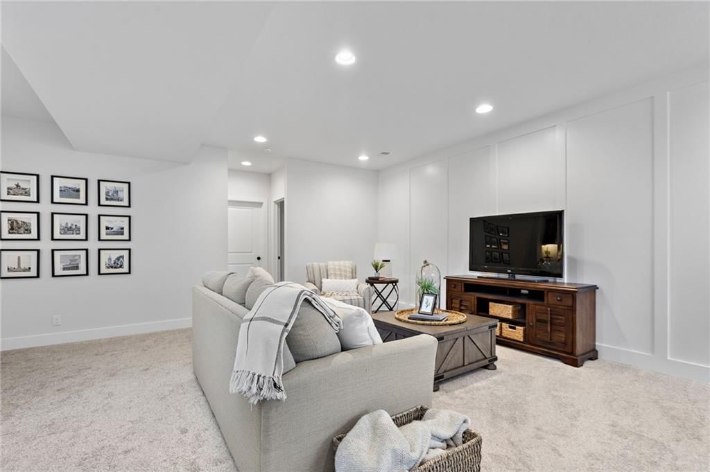 20287 Barker Street — photo 36