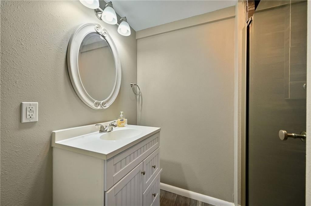 6809 Bristol Avenue — photo 18