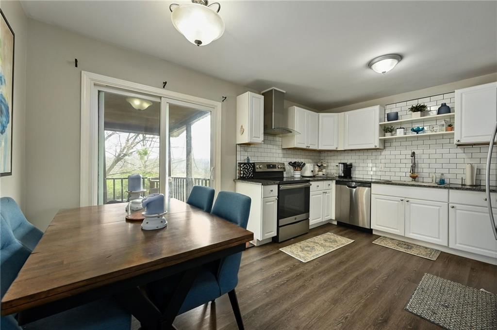 6809 Bristol Avenue — photo 9