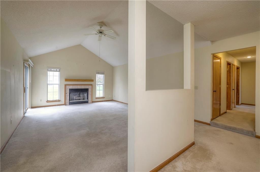 1209 E 118th Street — photo 20
