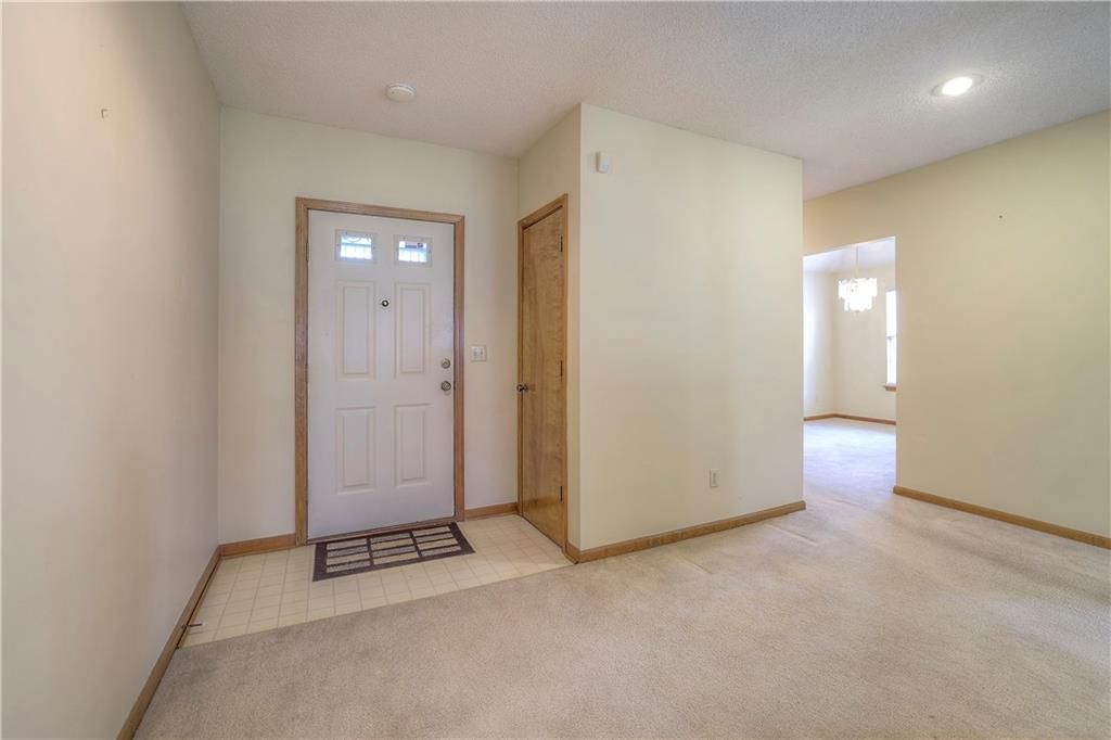 1209 E 118th Street — photo 5