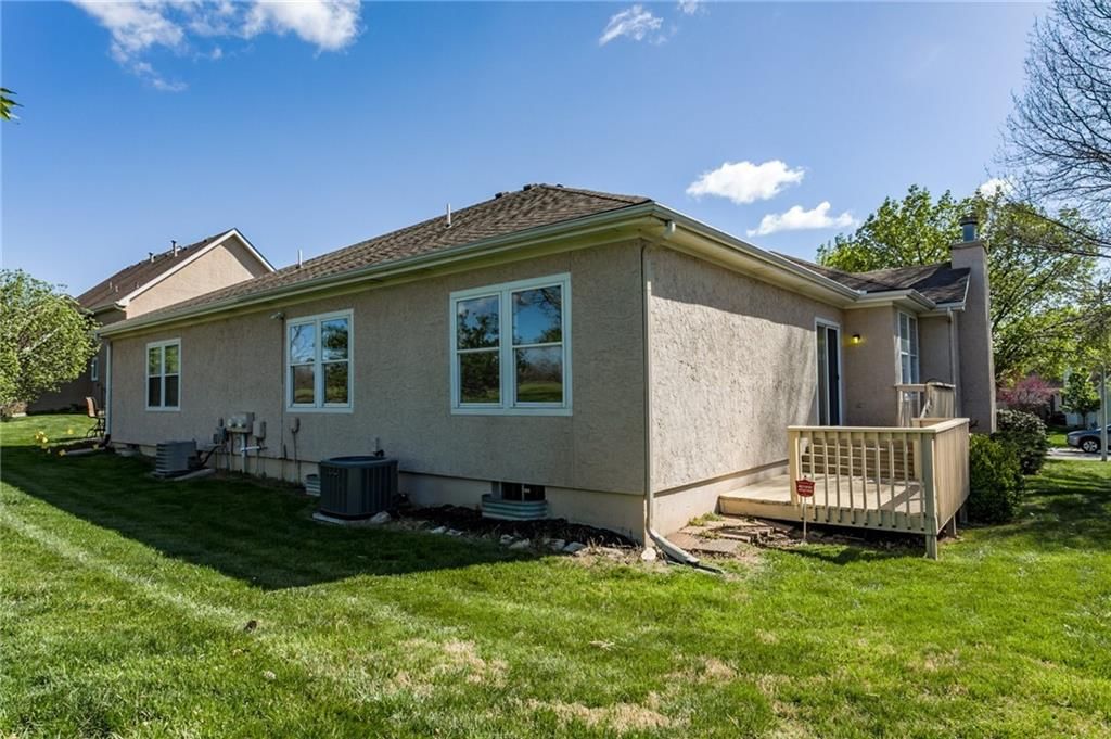 951 N Parker Terrace — photo 15