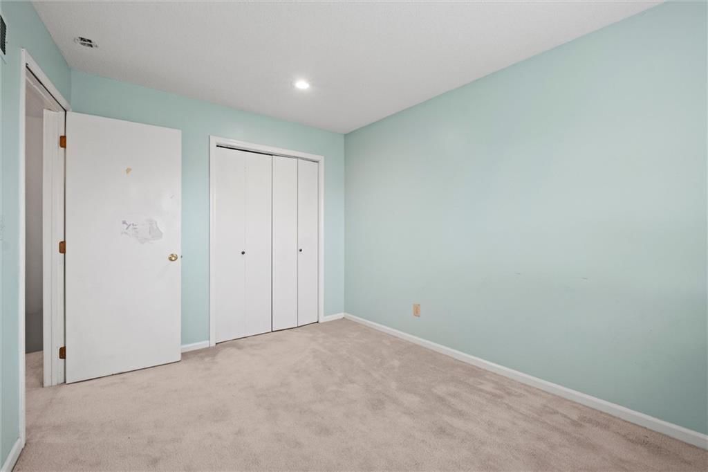 525/527 Spring Avenue — photo 34