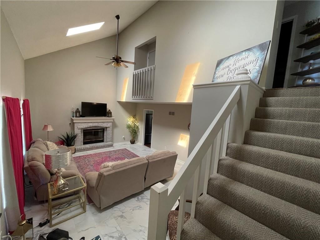 4215 NW Jonathan Court — photo 9