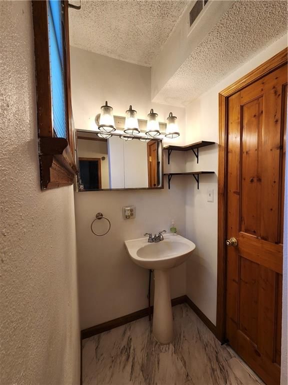 319 Richardson Street — photo 17