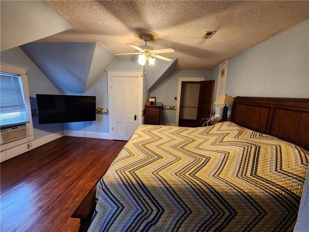 319 Richardson Street — photo 26