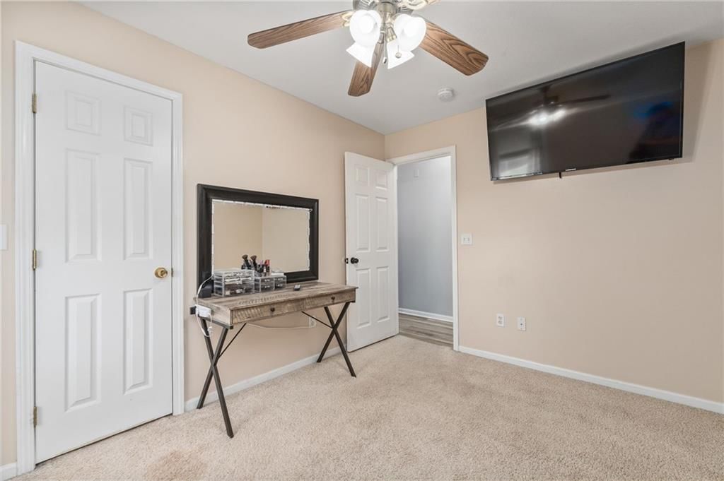 612 High Prairie Place — photo 17