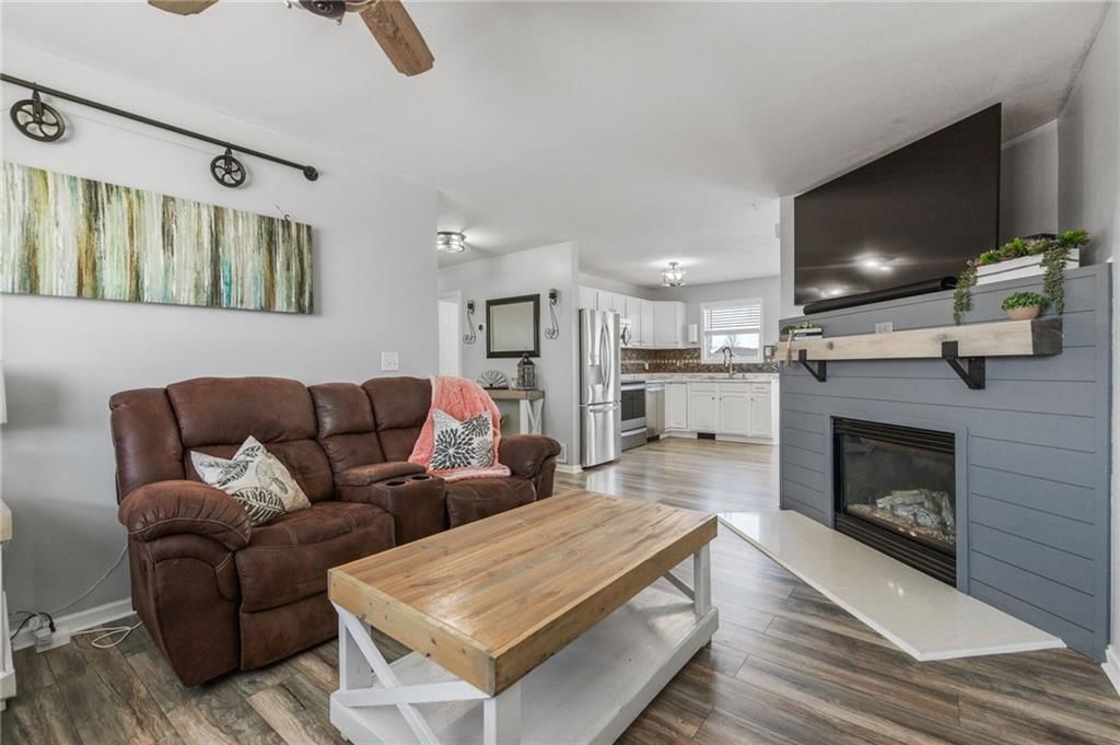 612 High Prairie Place — photo 3