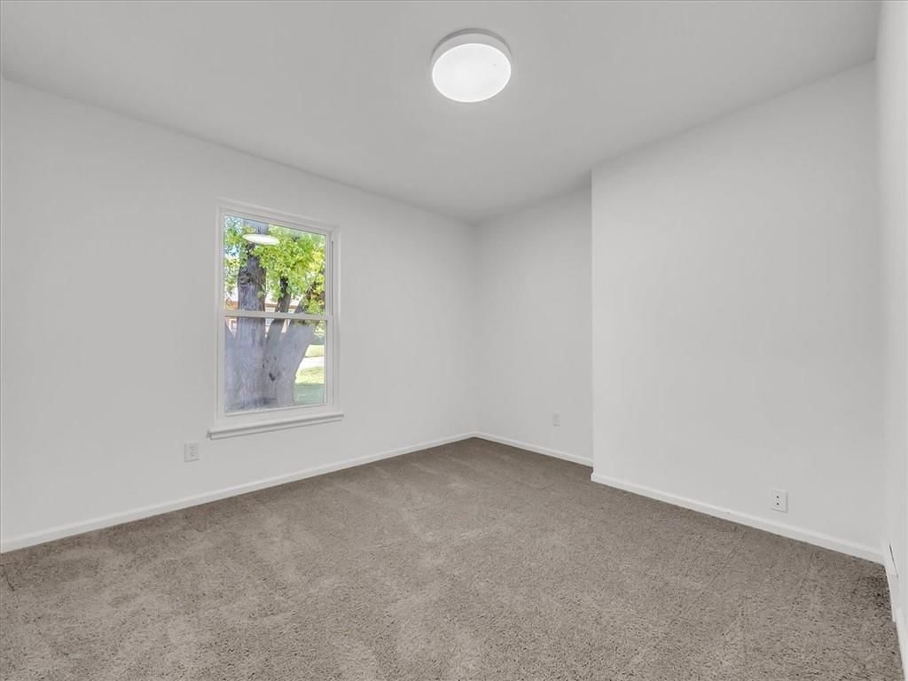 5903 NW Harris Drive — photo 20