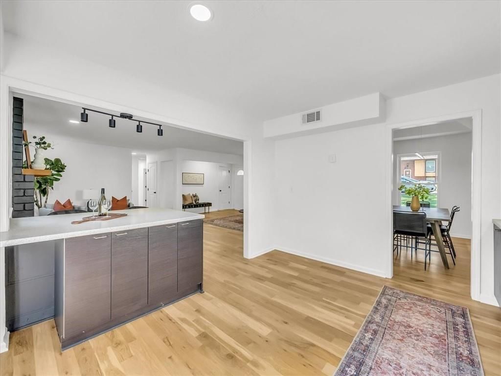 5903 NW Harris Drive — photo 9