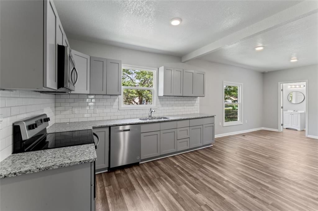 434 Walnut Street — photo 12