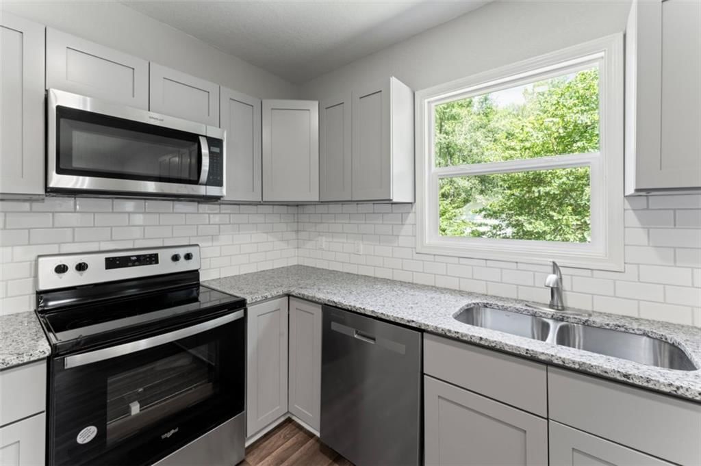 434 Walnut Street — photo 14
