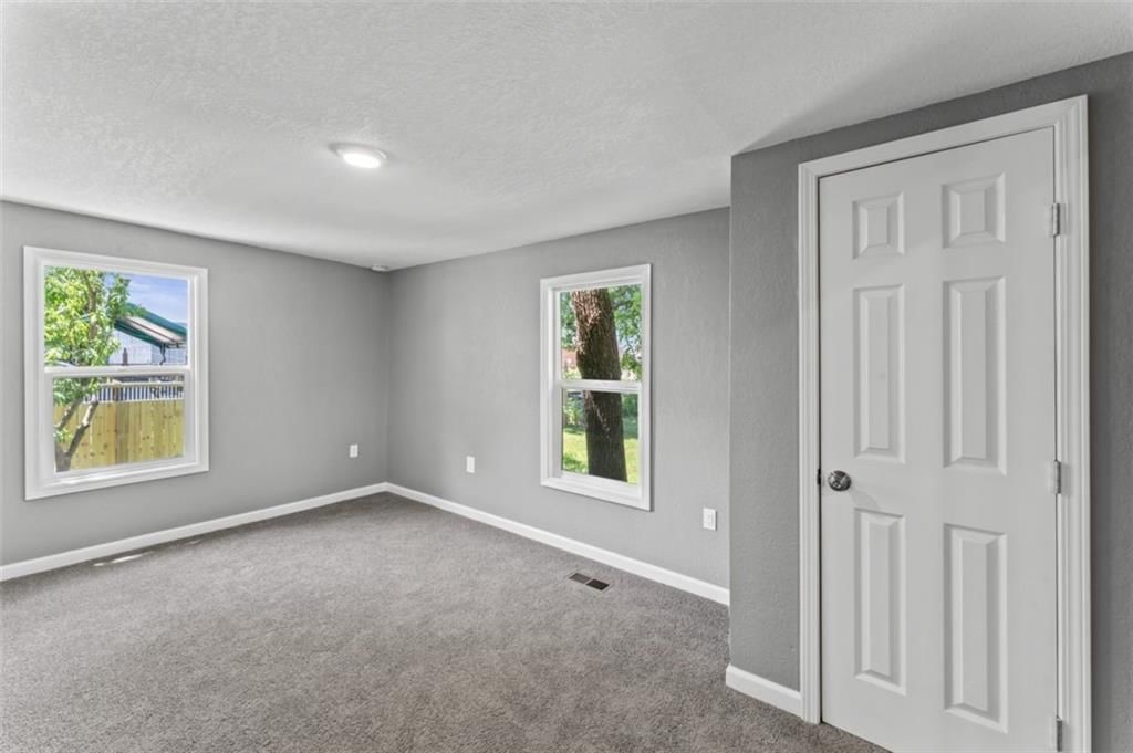434 Walnut Street — photo 26