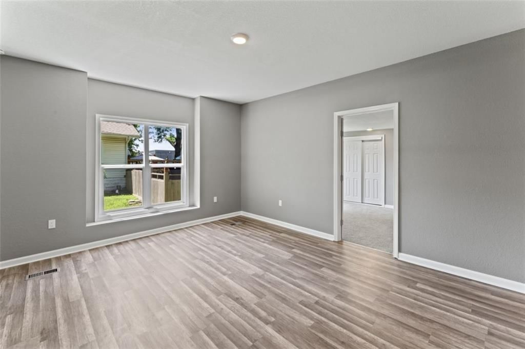 434 Walnut Street — photo 7