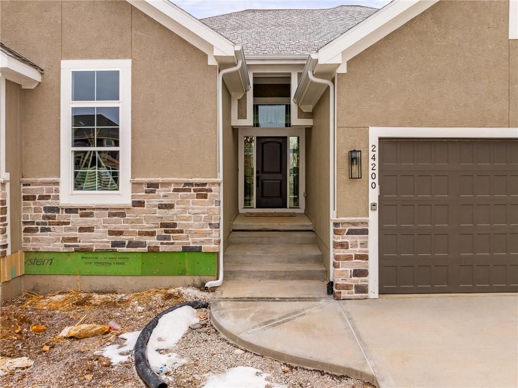 24200 W 91st Terrace — photo 3