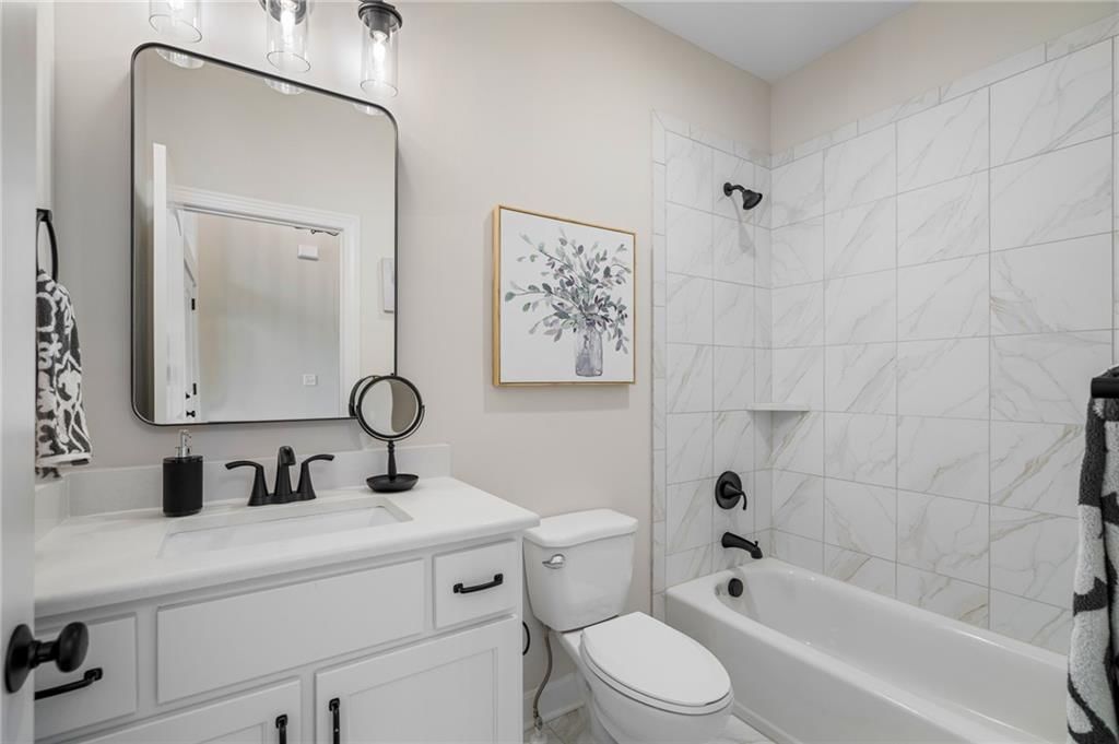 24200 W 91st Terrace — photo 32