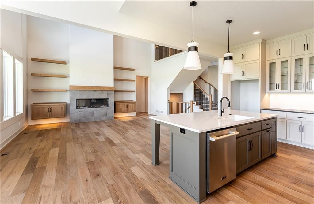3717 W 187th Street — photo 18