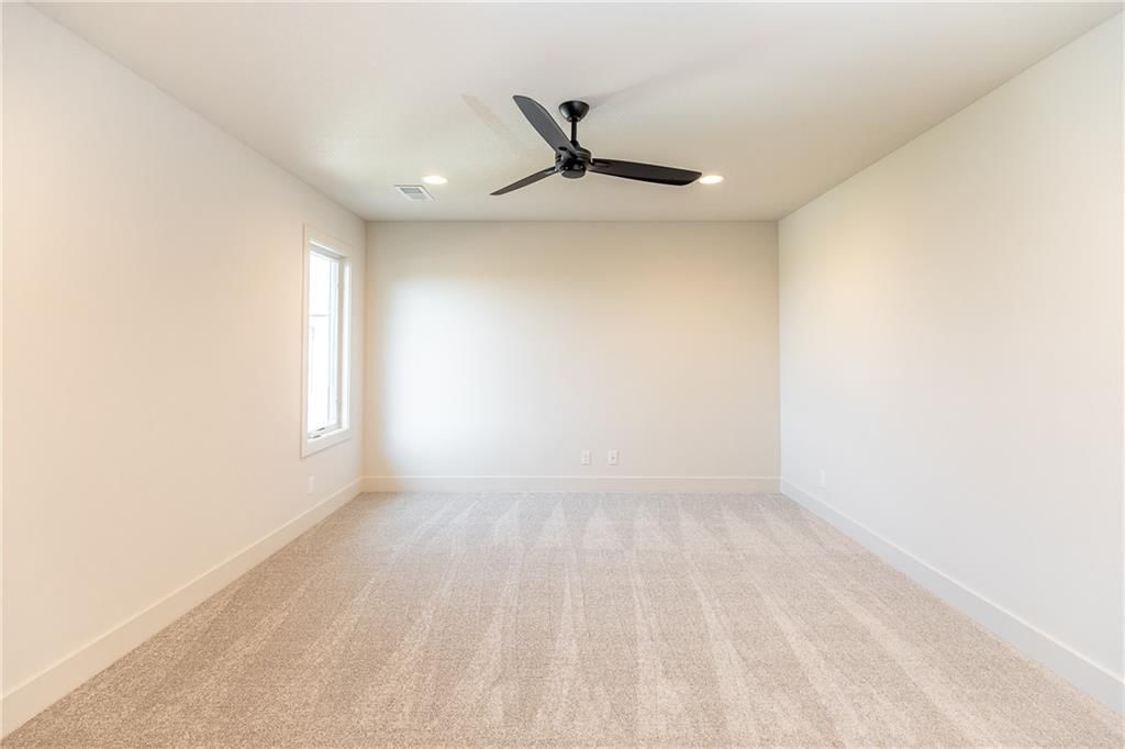 3717 W 187th Street — photo 34