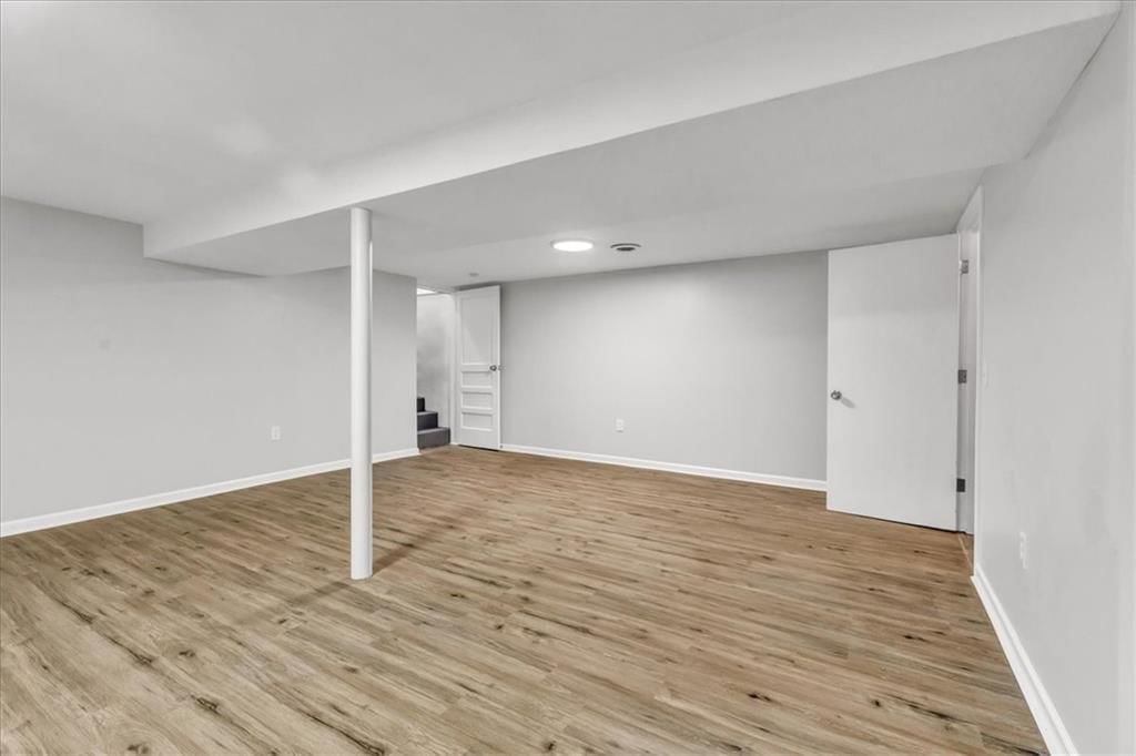 706 N 7 Highway — photo 20