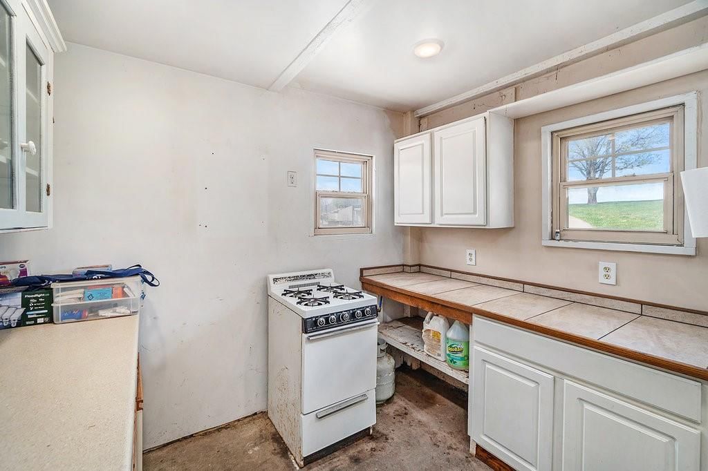 107 Raintree Lane — photo 32