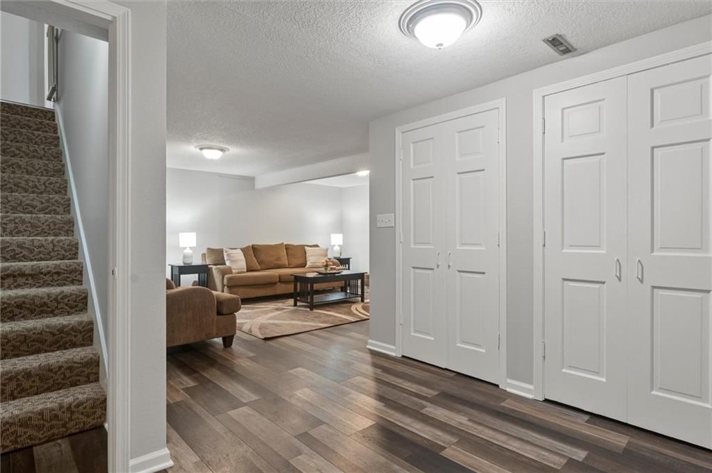 521 Oakridge Road — photo 45