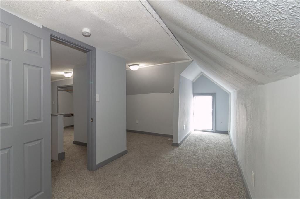 618 Park Avenue — photo 15