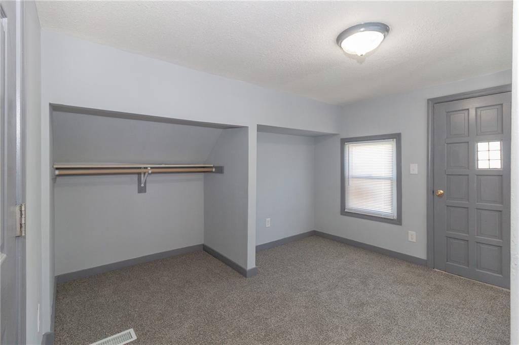 618 Park Avenue — photo 20